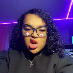 Meet your Posher, Anneushka lee